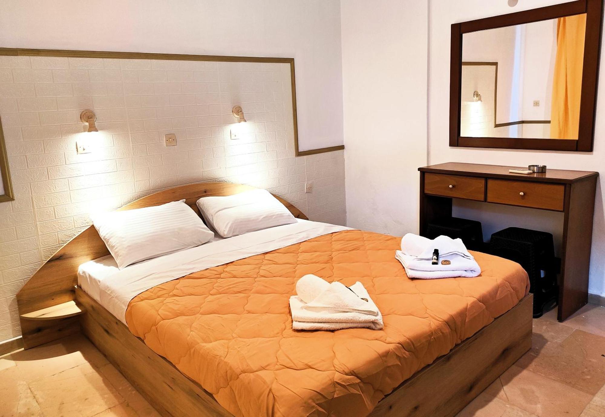 Eleni Apartments Sant George Beach Агиос-Георгиос Экстерьер фото