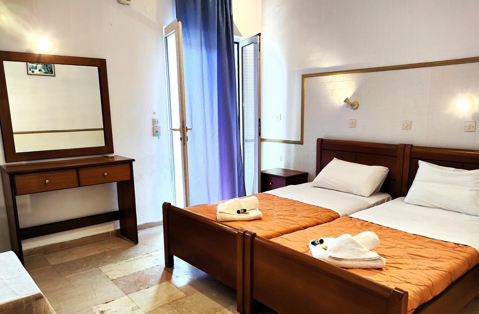 Eleni Apartments Sant George Beach Агиос-Георгиос Экстерьер фото