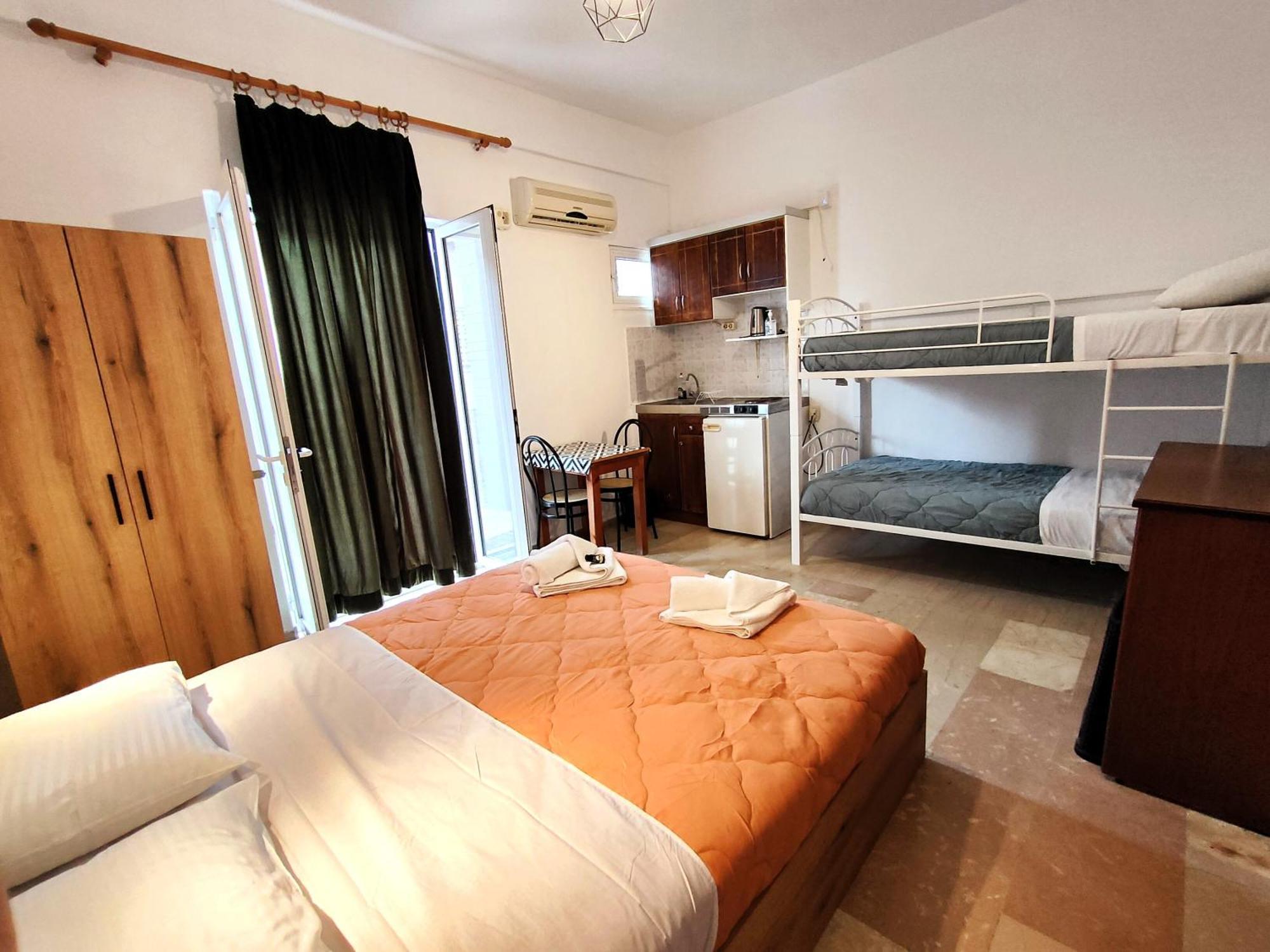 Eleni Apartments Sant George Beach Агиос-Георгиос Экстерьер фото